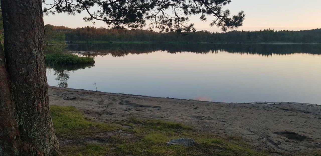 Cozy Cottage In The Woods, Near Dyreparken In Kristiansand, Lake Lolandsvannet Ovrebo Εξωτερικό φωτογραφία