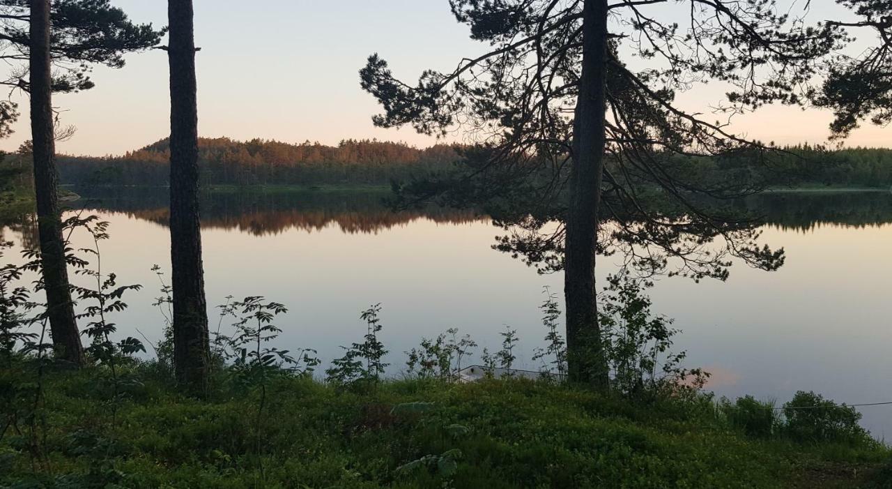 Cozy Cottage In The Woods, Near Dyreparken In Kristiansand, Lake Lolandsvannet Ovrebo Εξωτερικό φωτογραφία